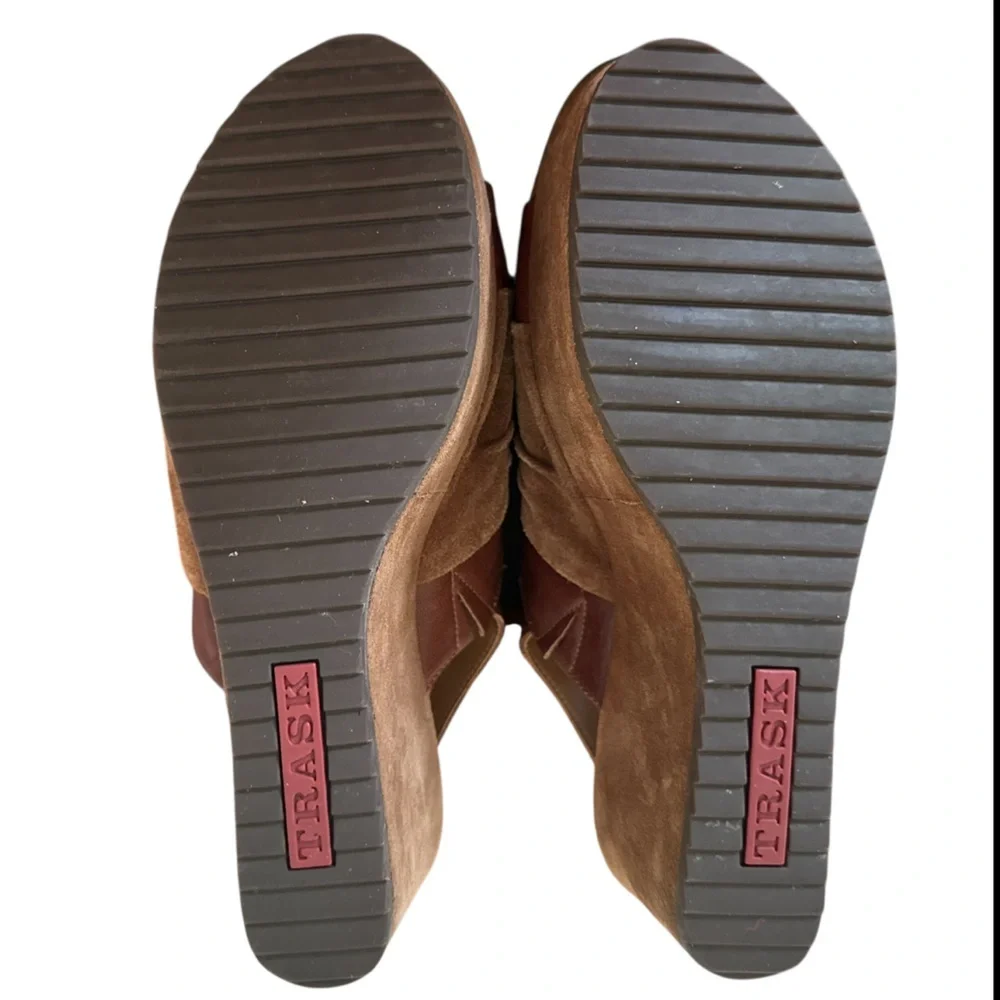 Trask Shari Suede Slingback Wedge Sandals Teak Brown Size 7